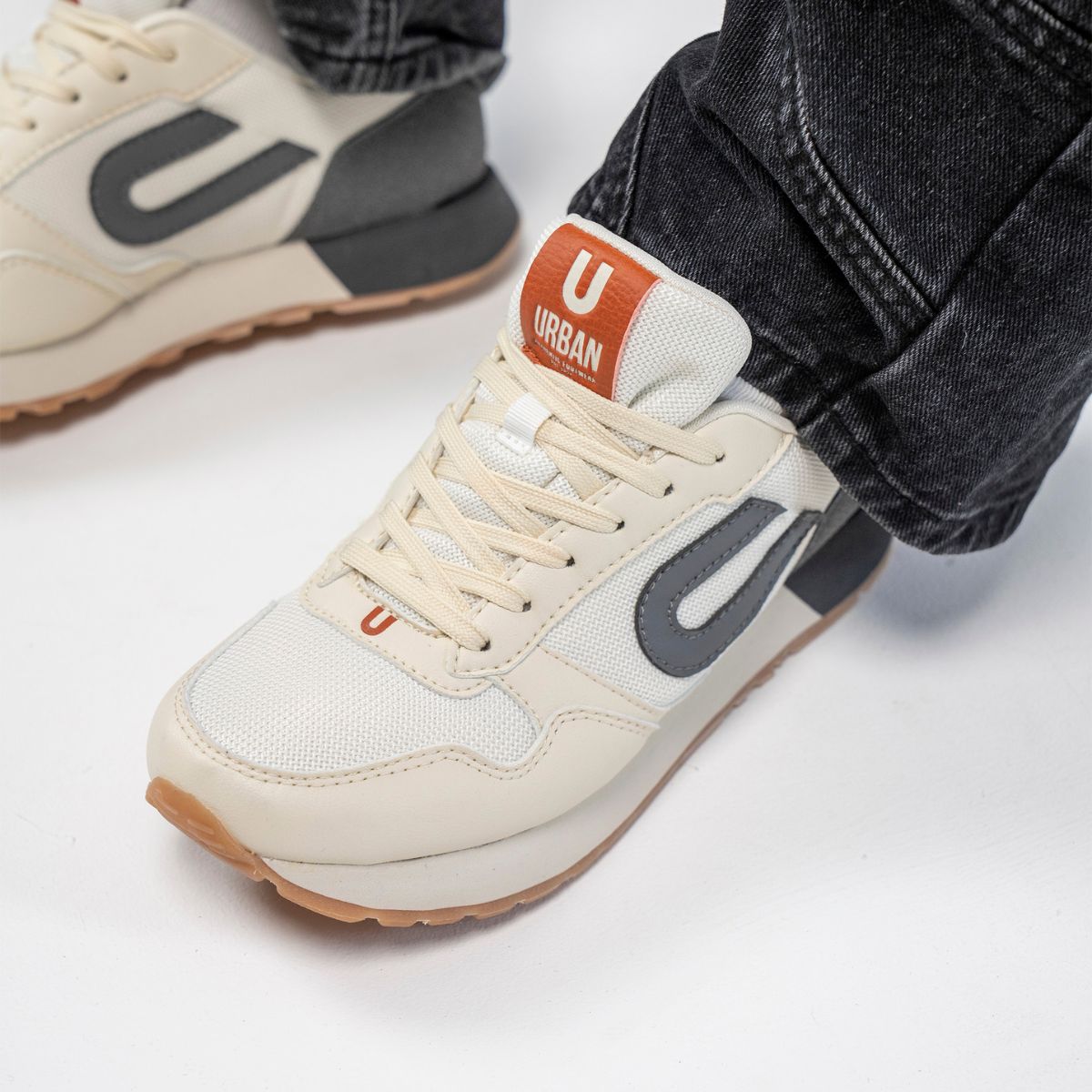 Tenis Urban REF UH482/MA/OFWHCH Hombre Gris
