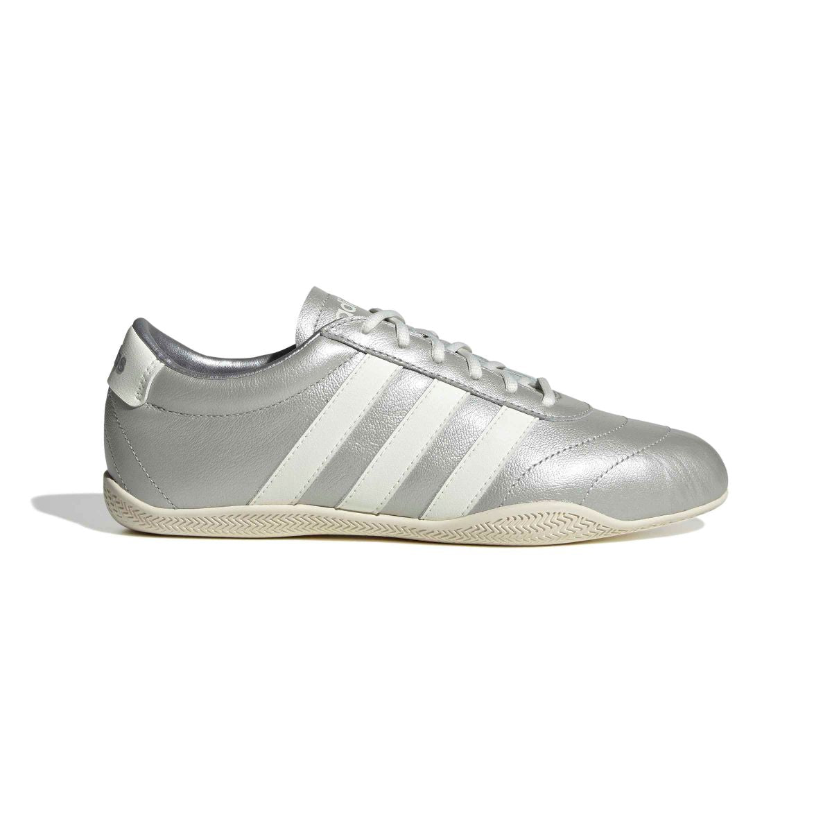 TENIS ADIDAS REF JQ7243 Dama Plateado